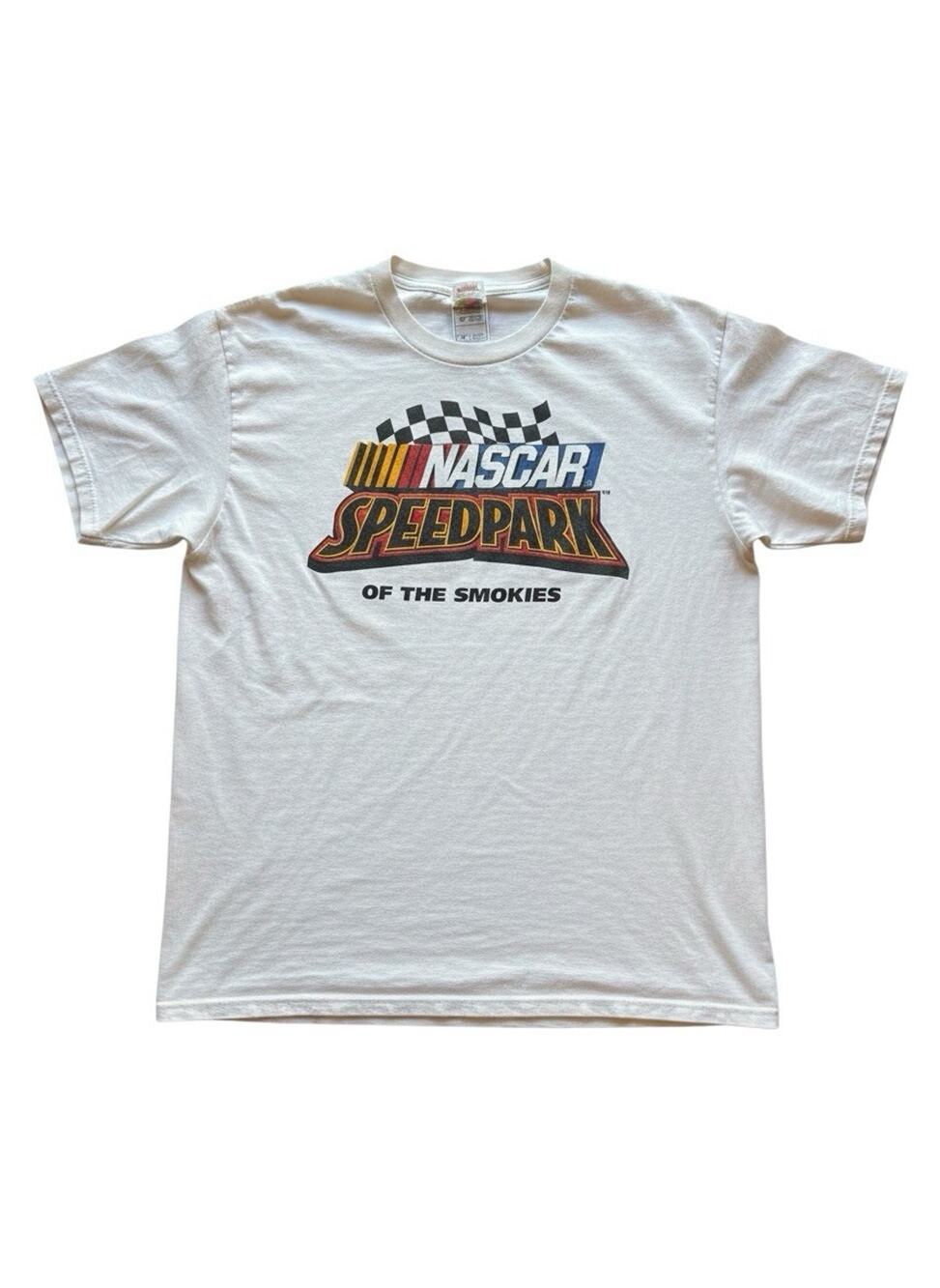 Vintage NASCAR SpeedPark of the Smokies Graphic Tee White Mens Medium USA K06